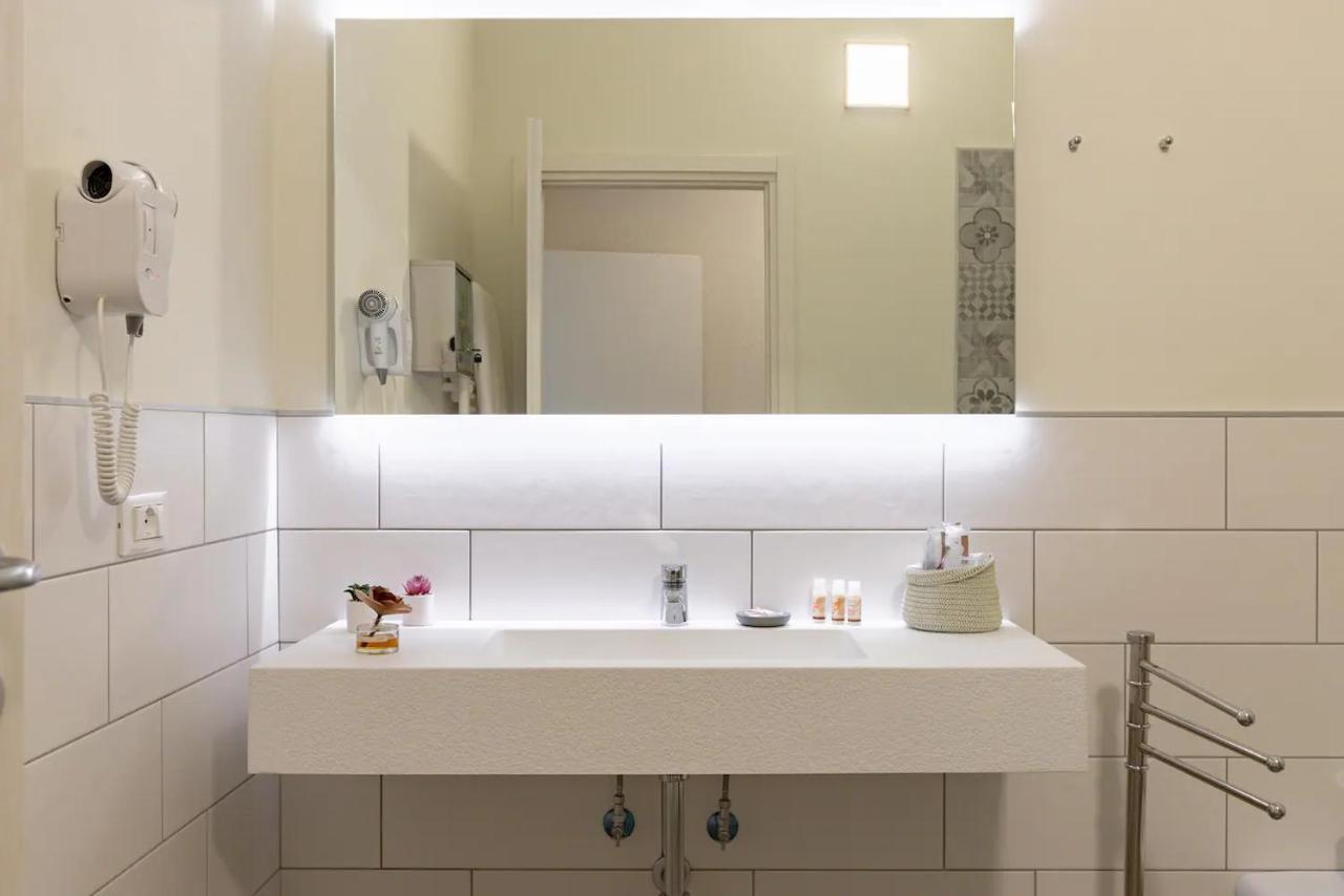 Saint Paul Relais **** Hotel San Paolo Solbrito Екстериор снимка